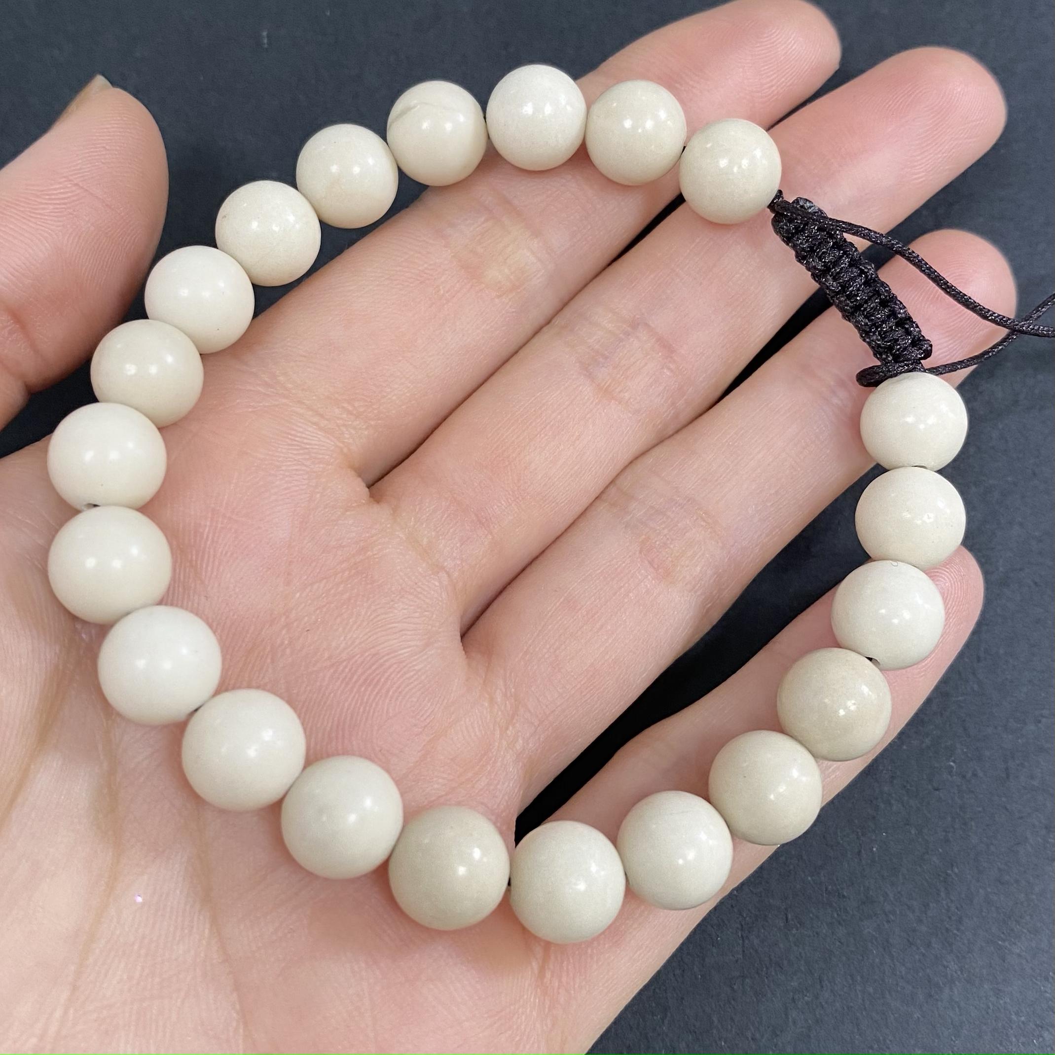 Natural Jade to Improve Body and Health Crystal Bracelet