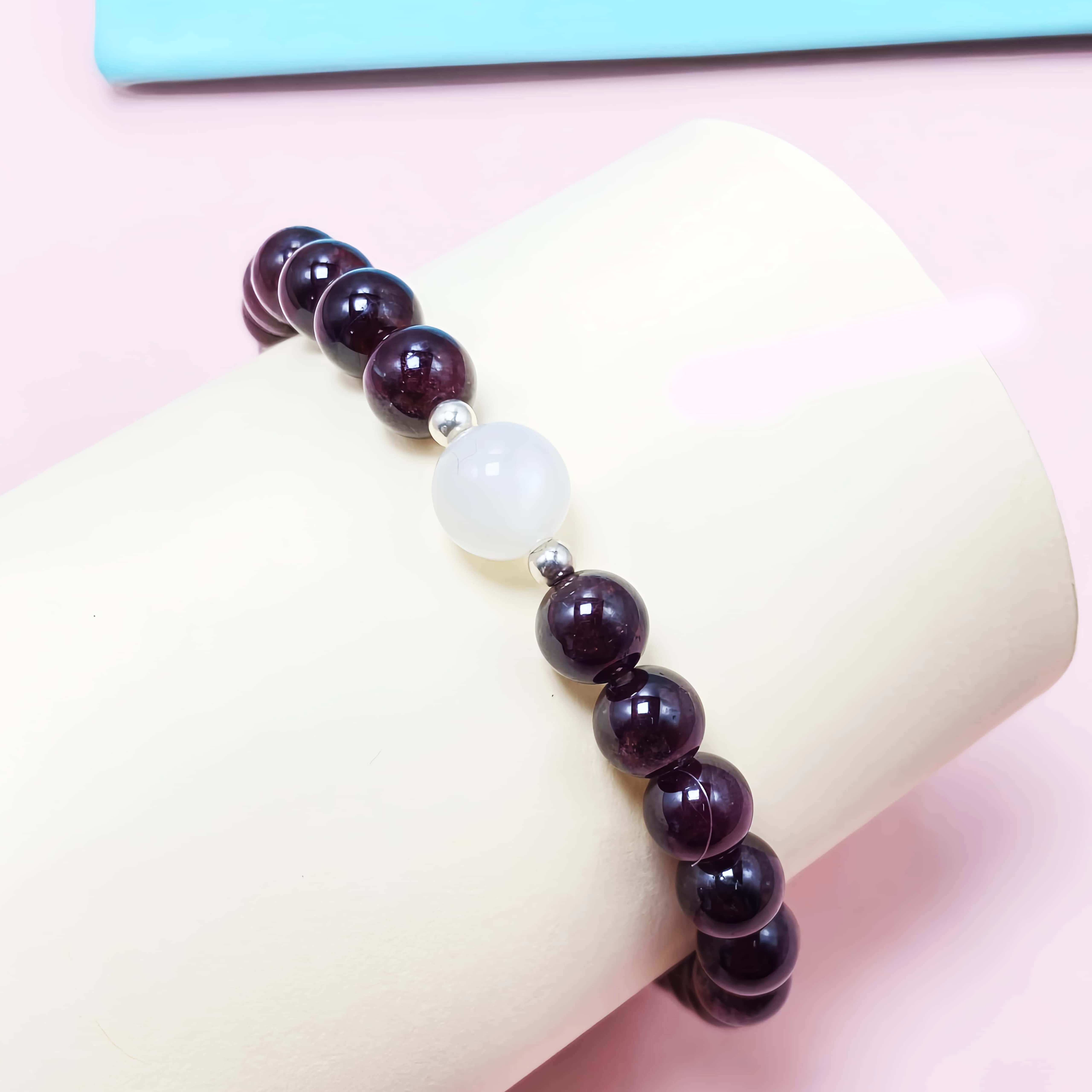 Red Garnet Crystal Bracelet for Love and Relationship