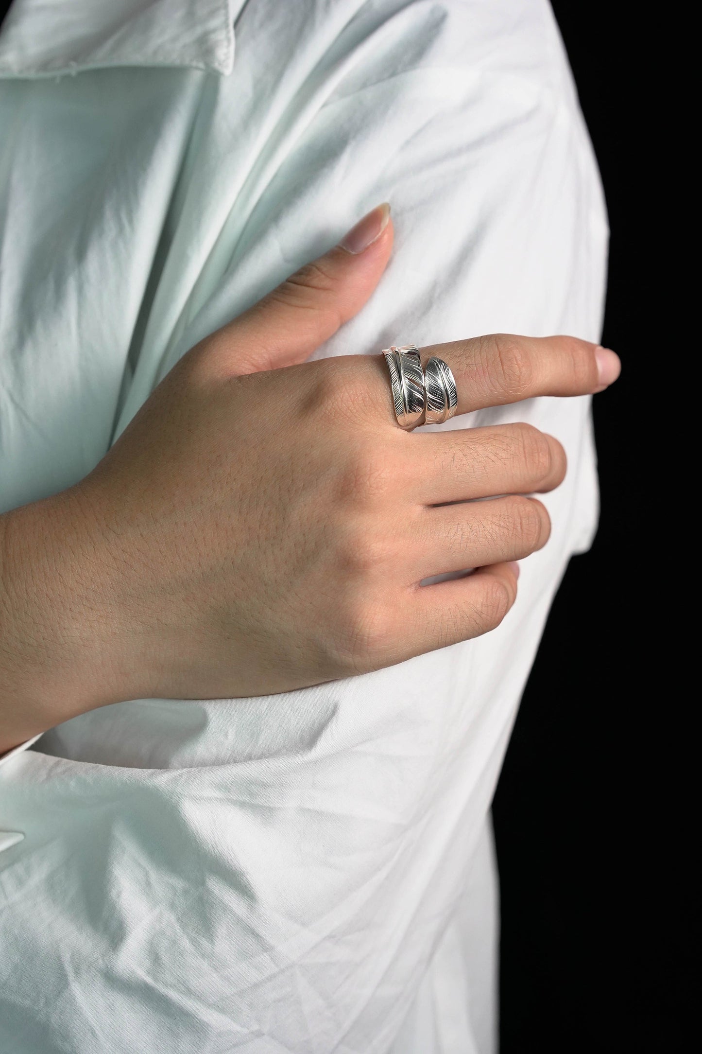 Double Feather Ring