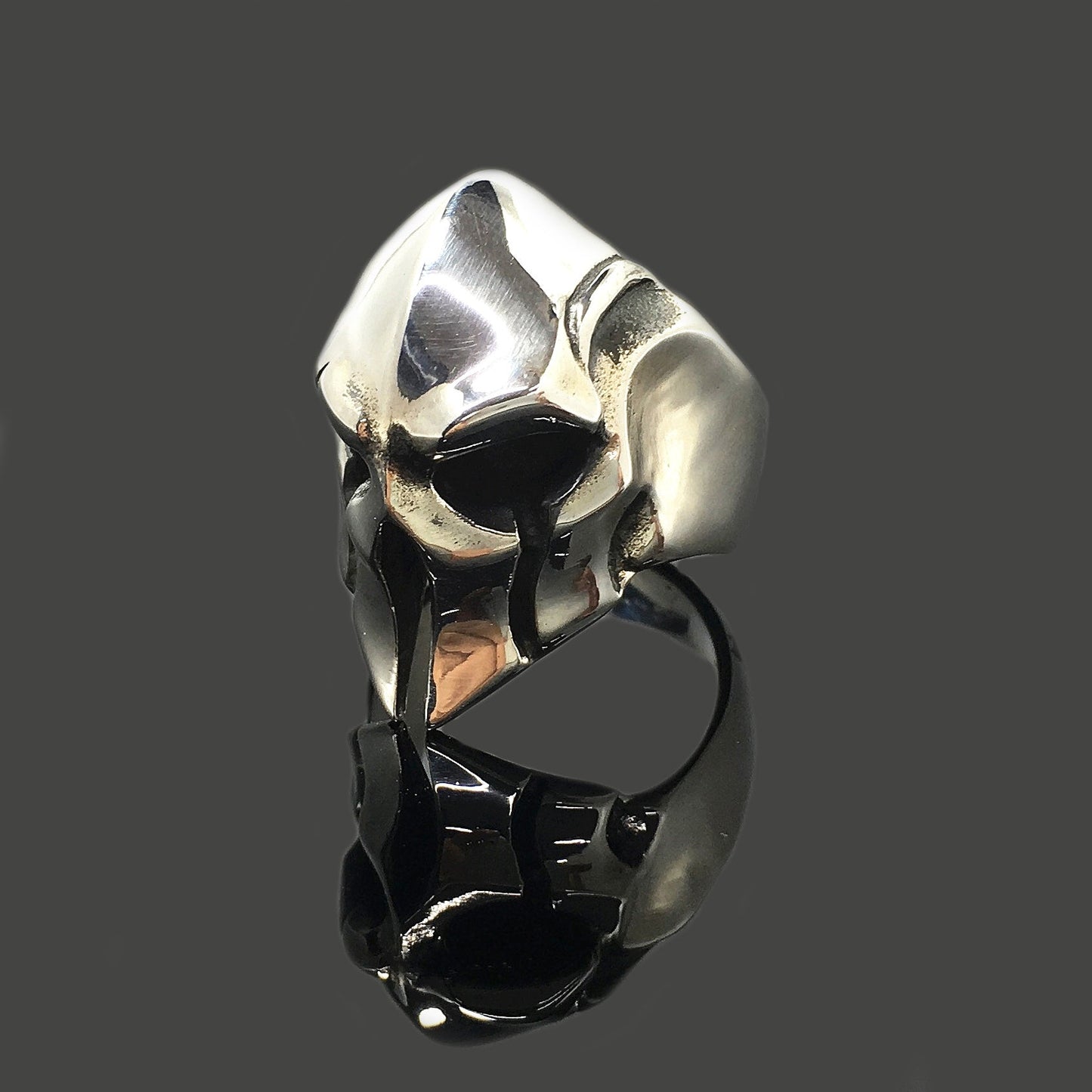 Retro Spartan Hero Helmet Mask Ring