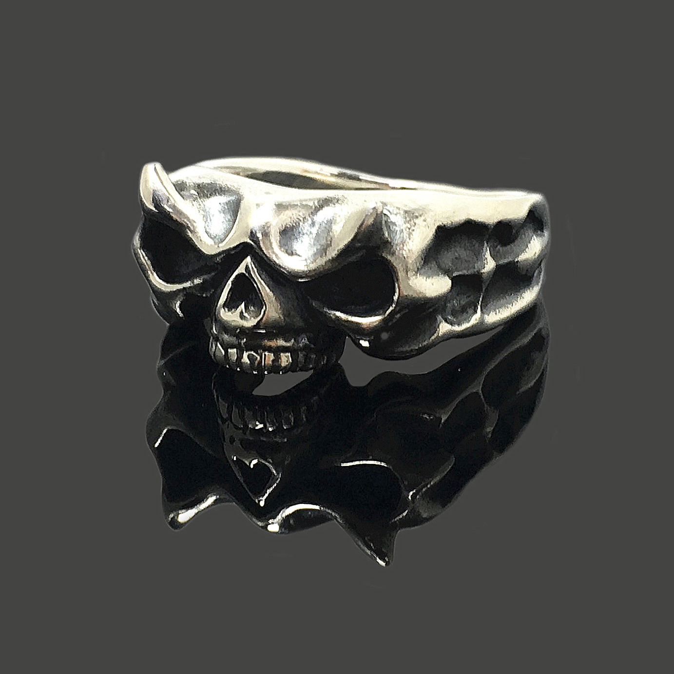 Retro Handmade Silver Vintage Flat Skull Ring