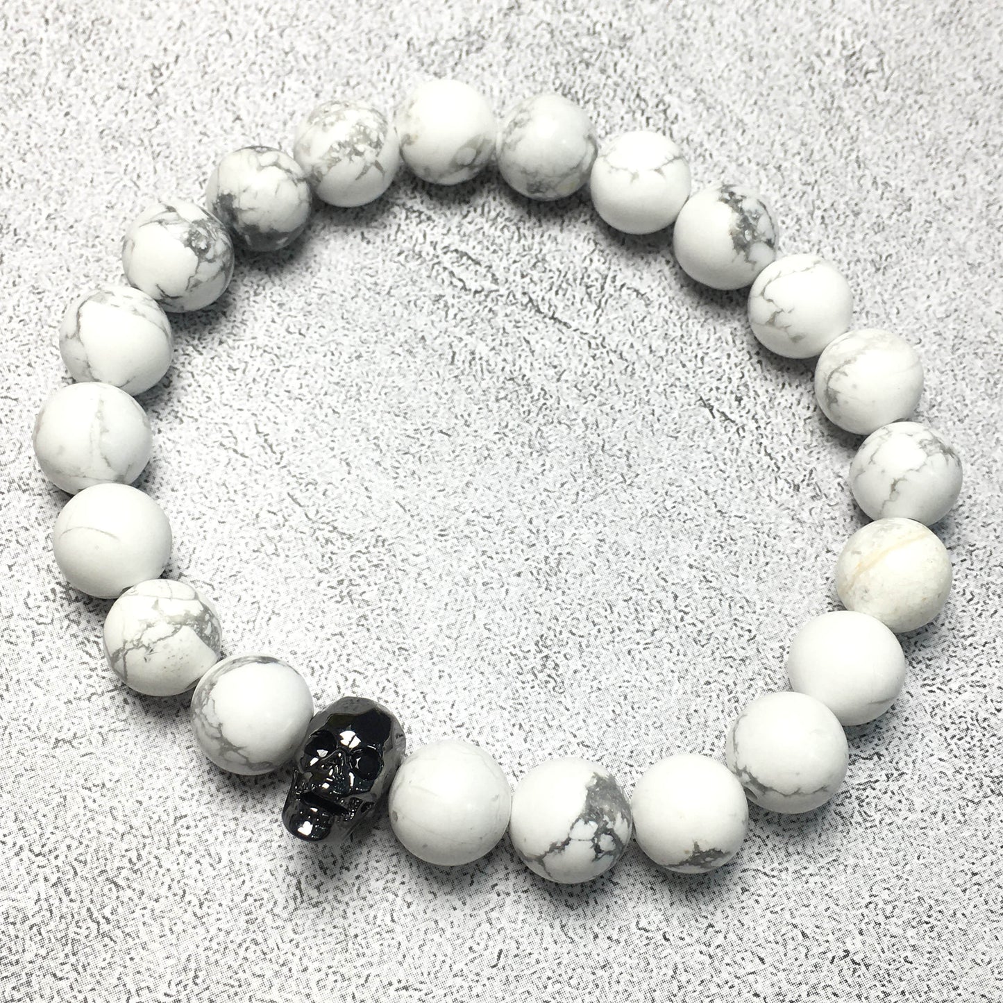 Skull Pendant Howlite Stone Beaded Bracelet
