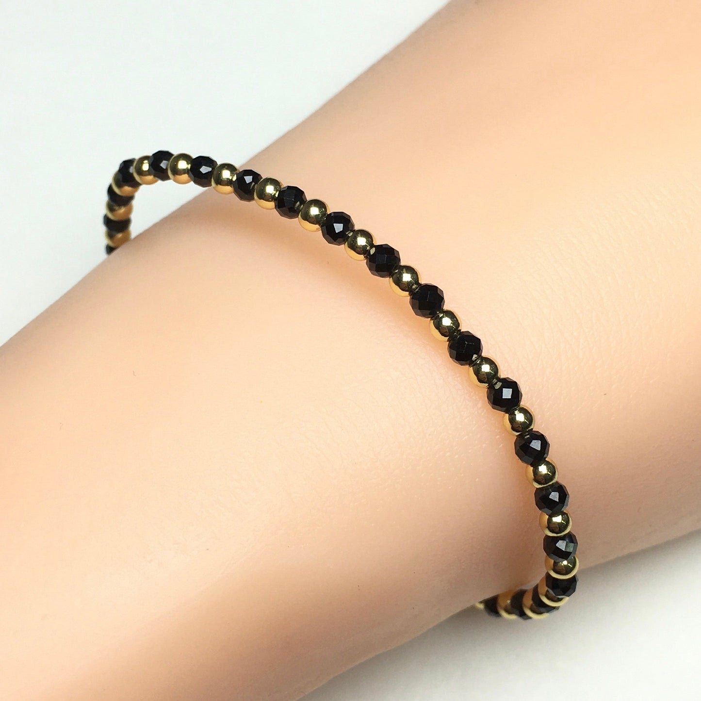 Natural Black Spinel Gemstone Adjustable Bracelet Tiny Beads Gemstone Bracelet with Love Heart Charm