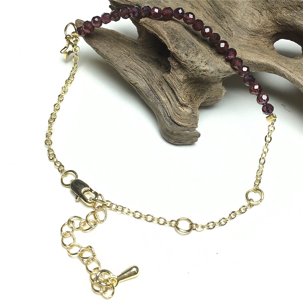 Garnet Gemstone Adjustable Bracelet Tiny Beads Gemstone Gold Plated Chain Linked Bracelet for Women