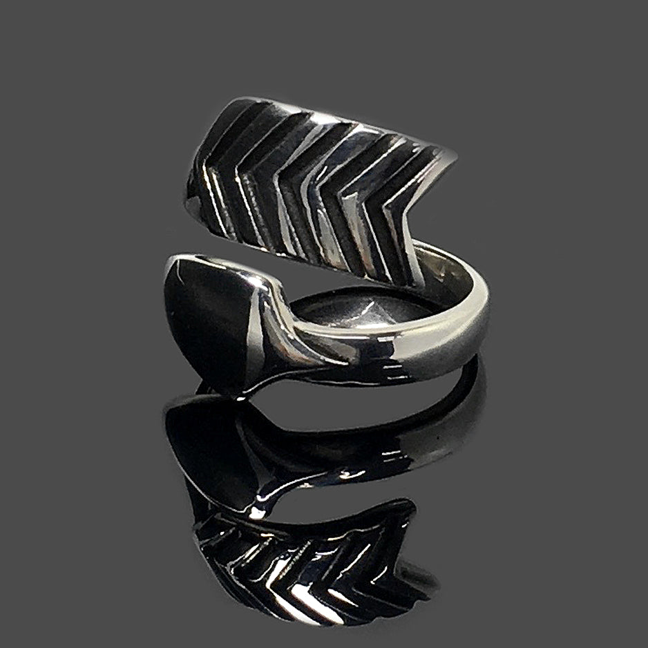 925 Sterling Silver Jewelry Small Twisted Arrow Ring