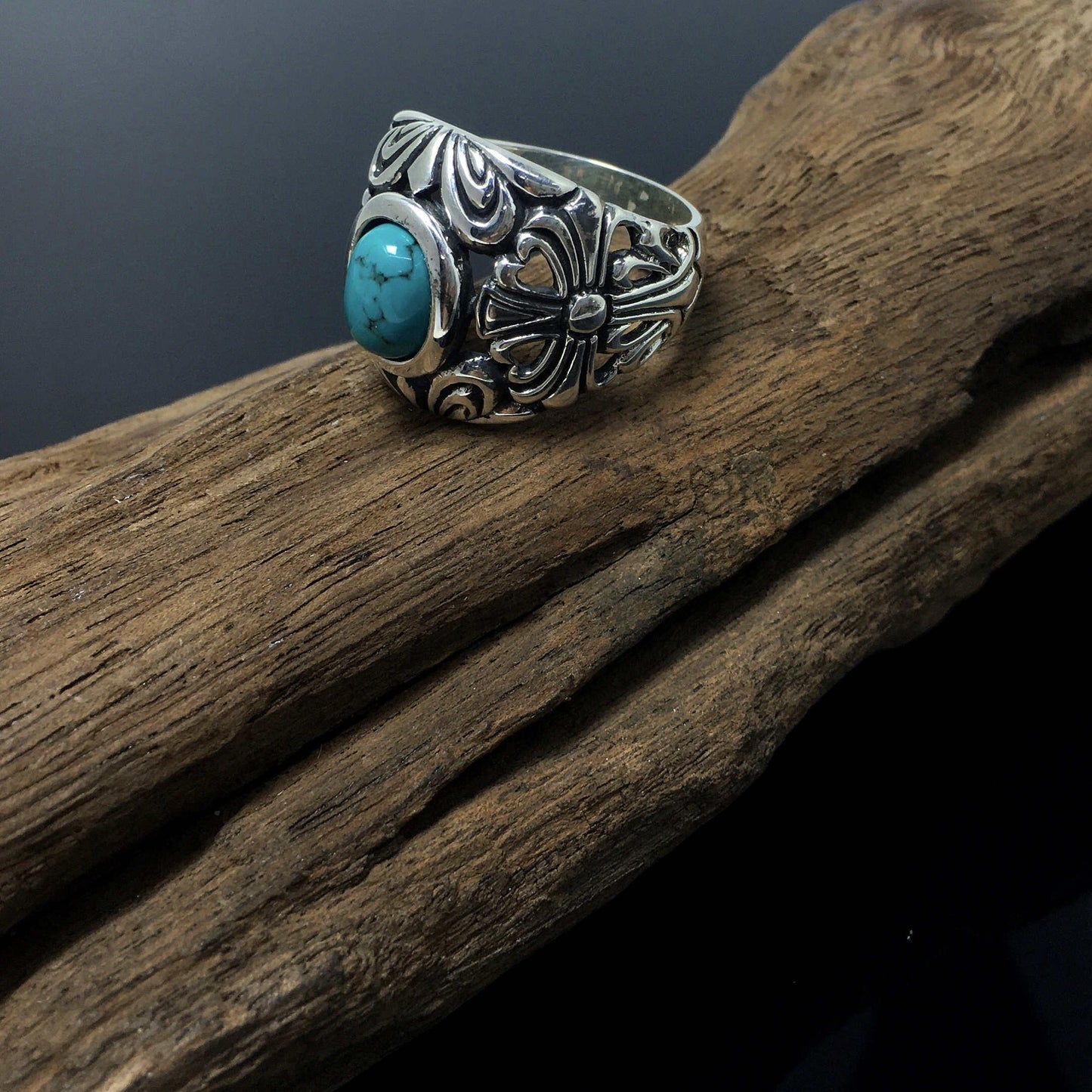 Southwestern Vintage Style Silver Turquoise Ring