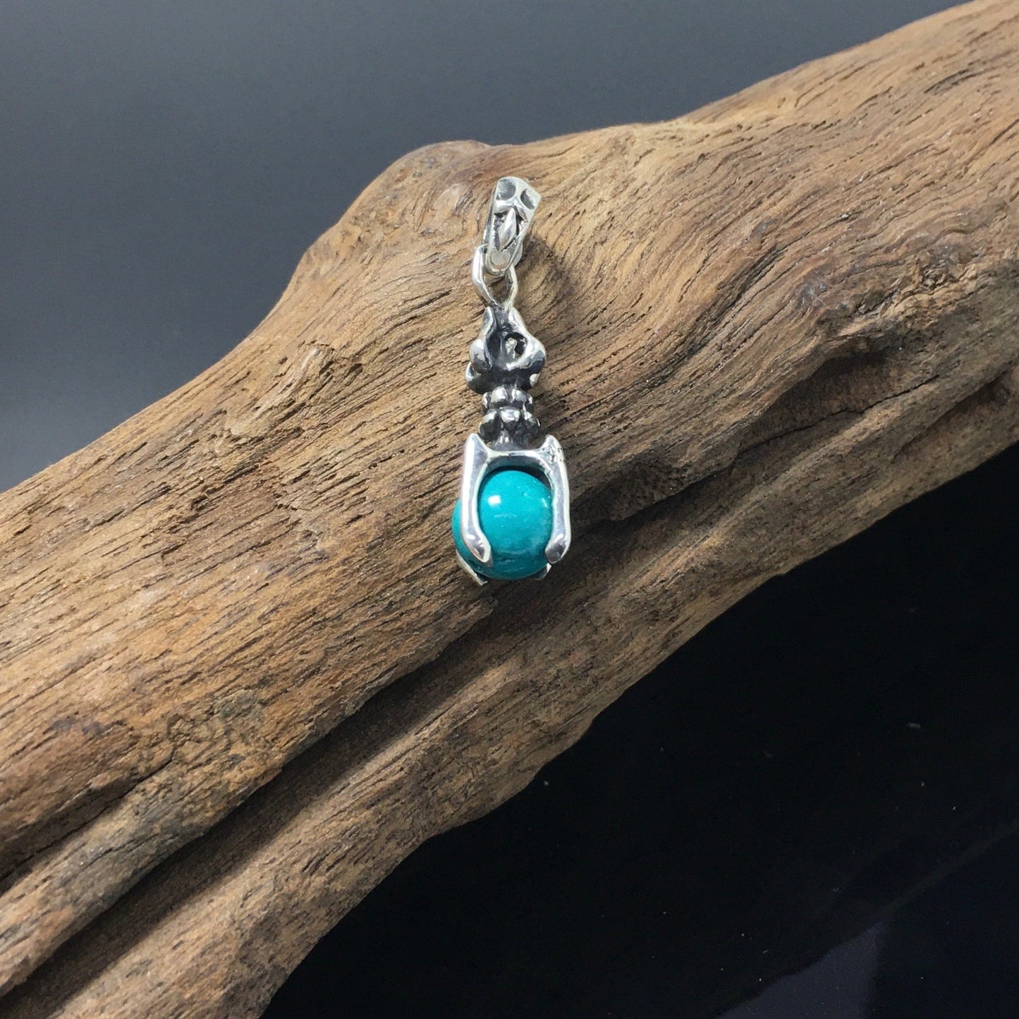 Round Shape Turquoise Sterling Silver Pendant