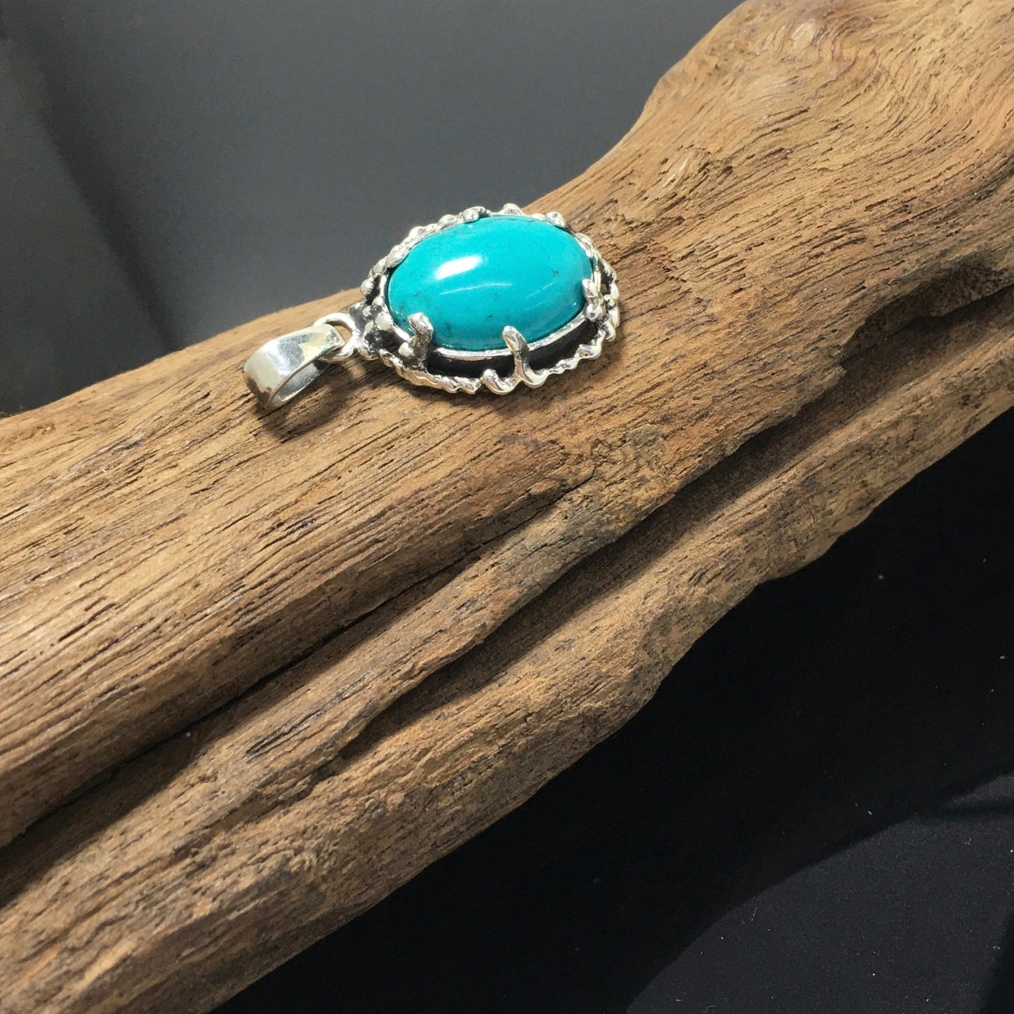 Green Oval Turquoise 925 Sterling Silver Gemstone Jewelry Pendant