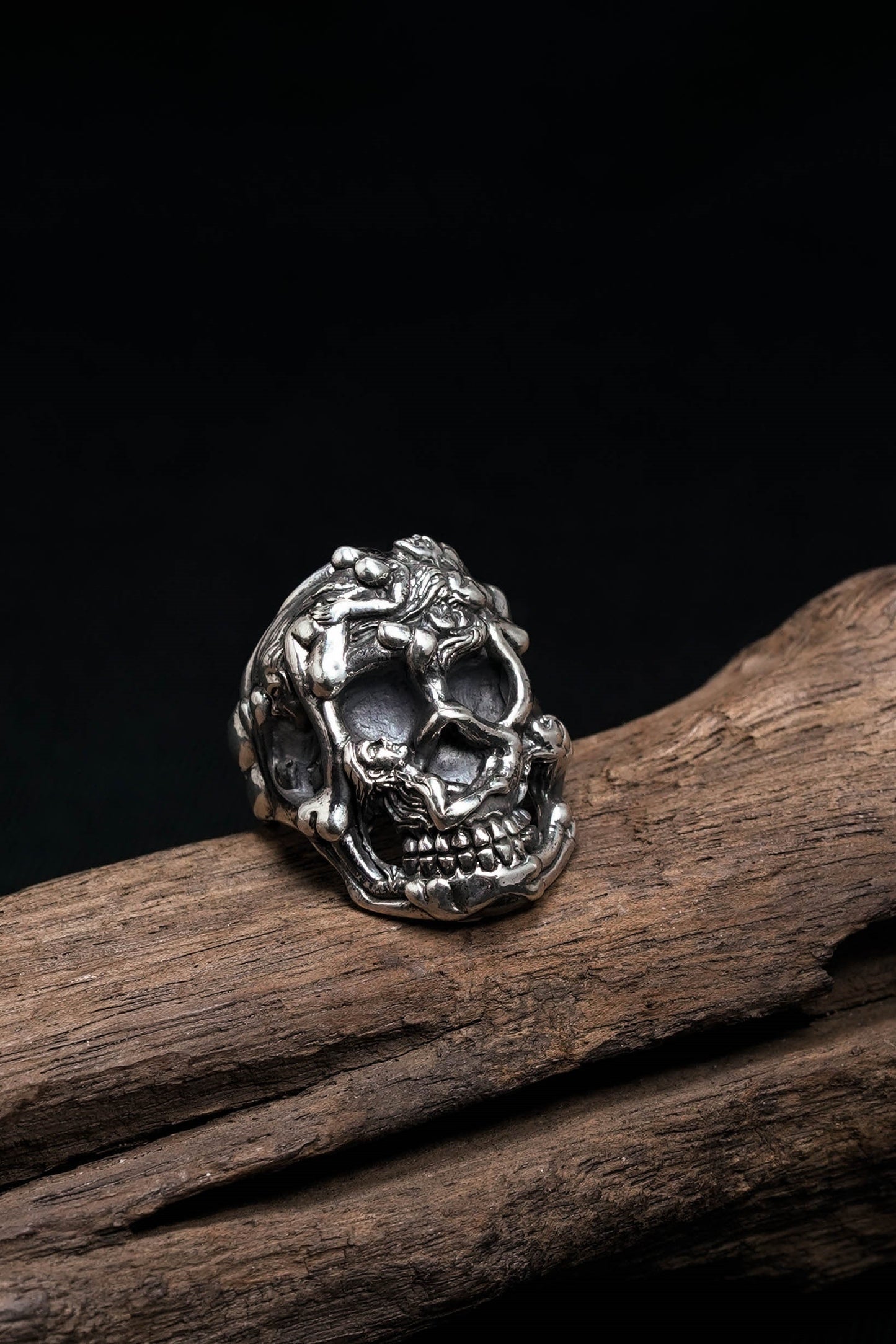 Retro Silver Exaggerated Skull Rings