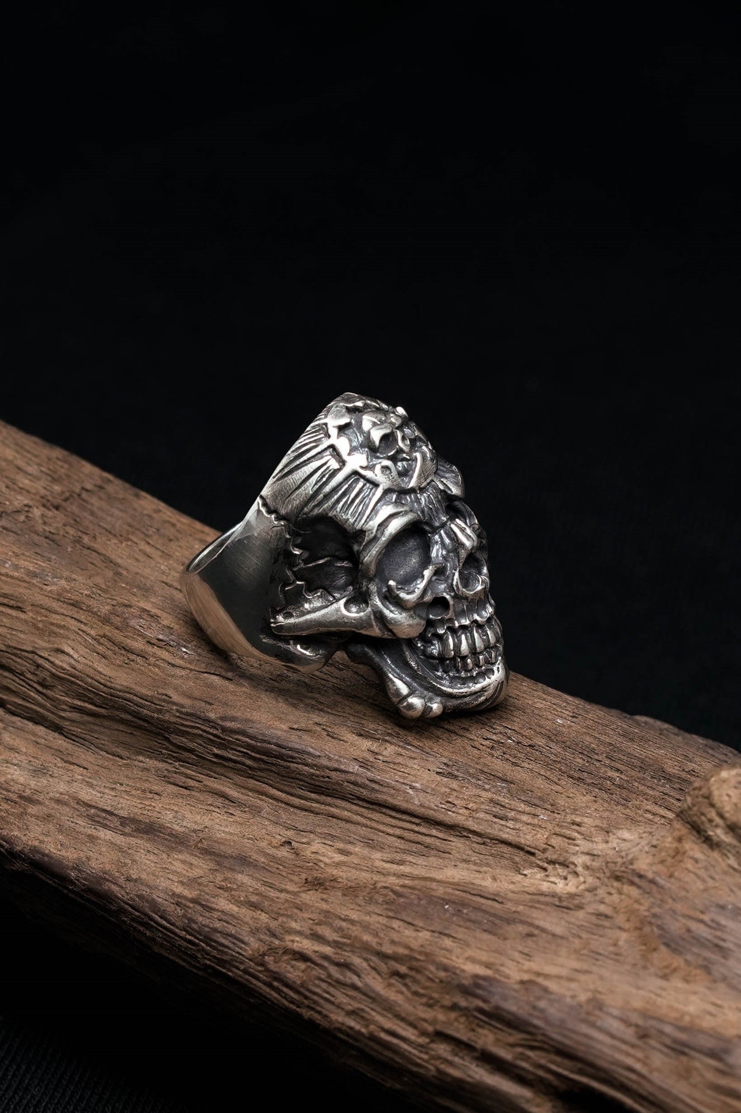 Retro Gothic Skull Silver Ring