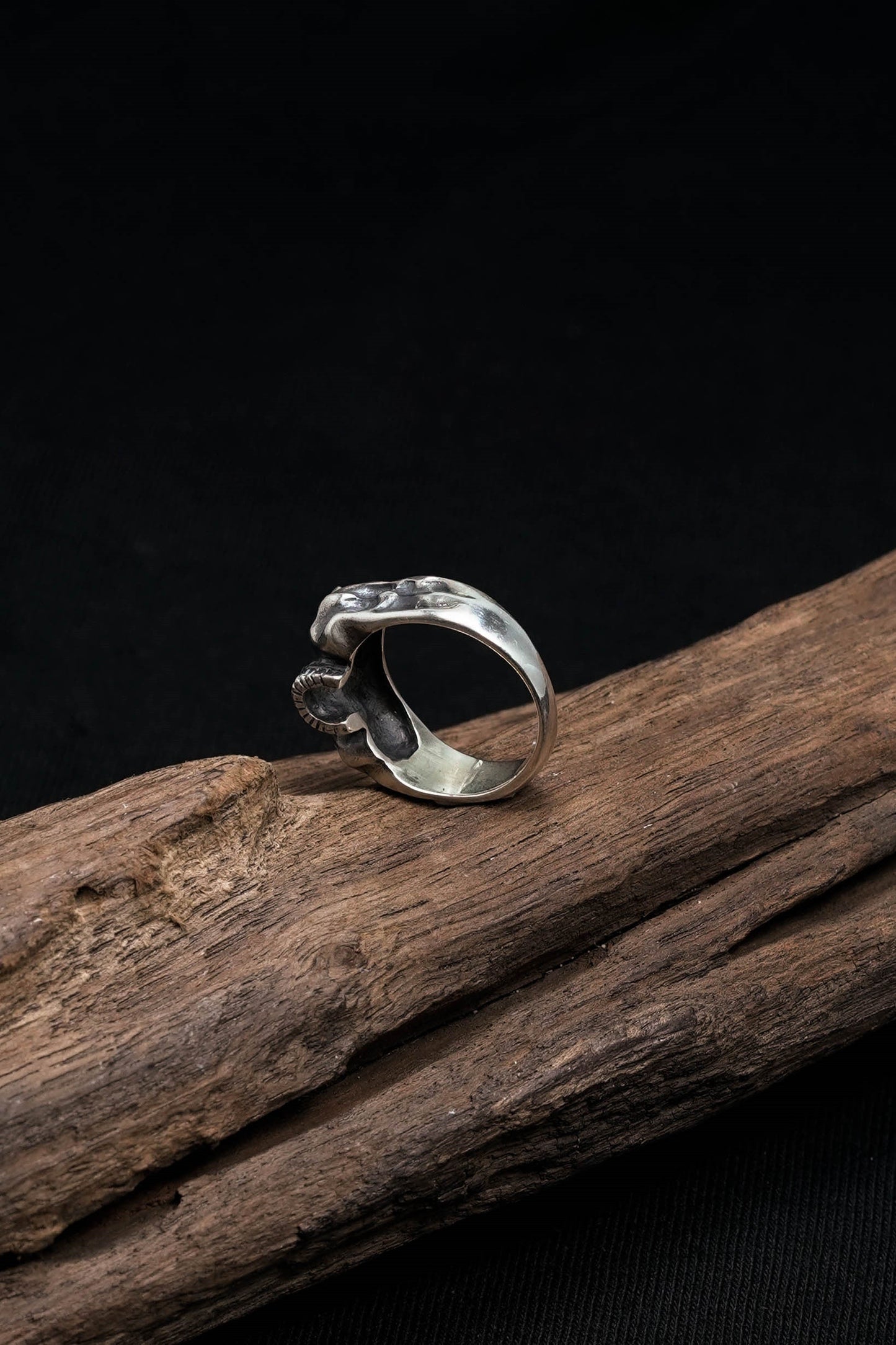 Retro Handmade Silver Vintage Flat Skull Ring