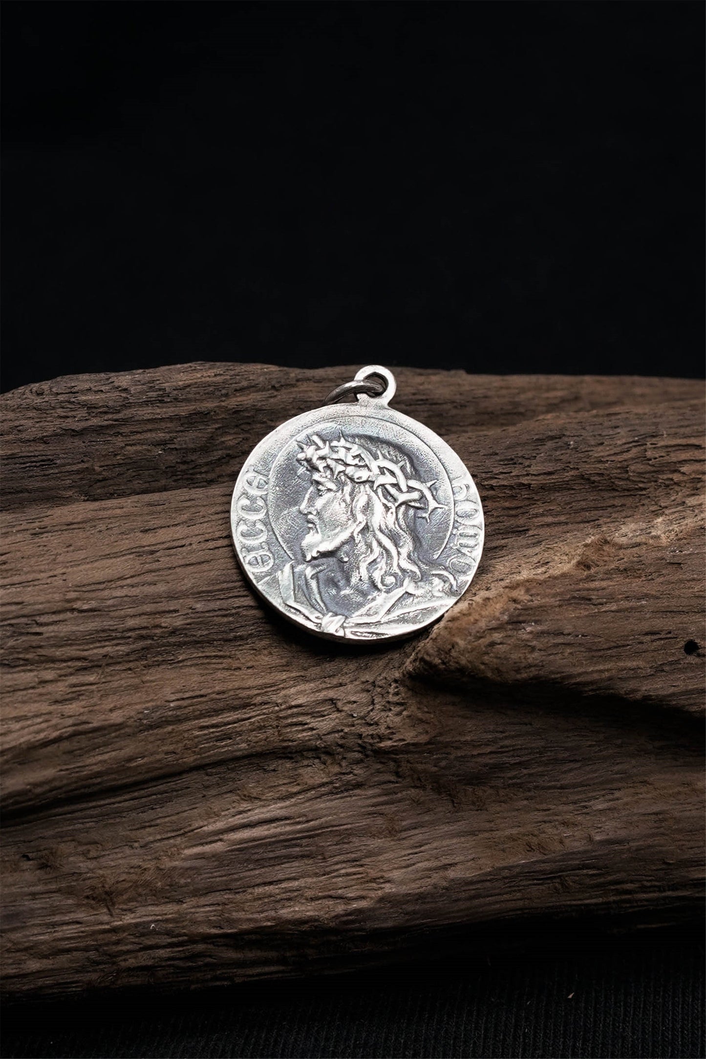 Retro 925 Sterling Silver Christian Jesus Pendant