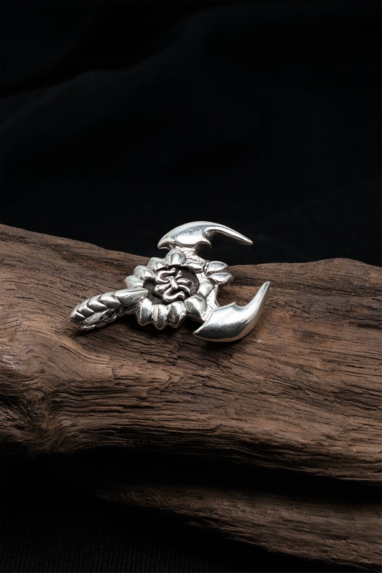 Retro Silver Scorpion Pendant