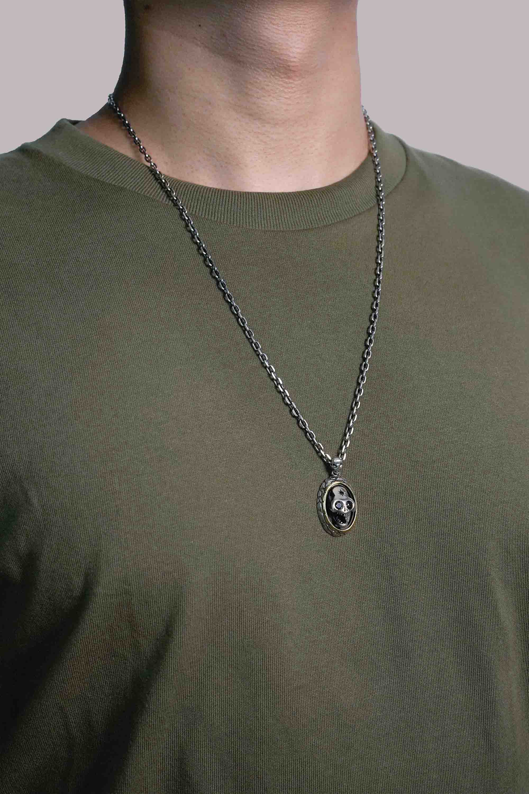 Retro Skull 925 Sterling Silver Oval Pendant