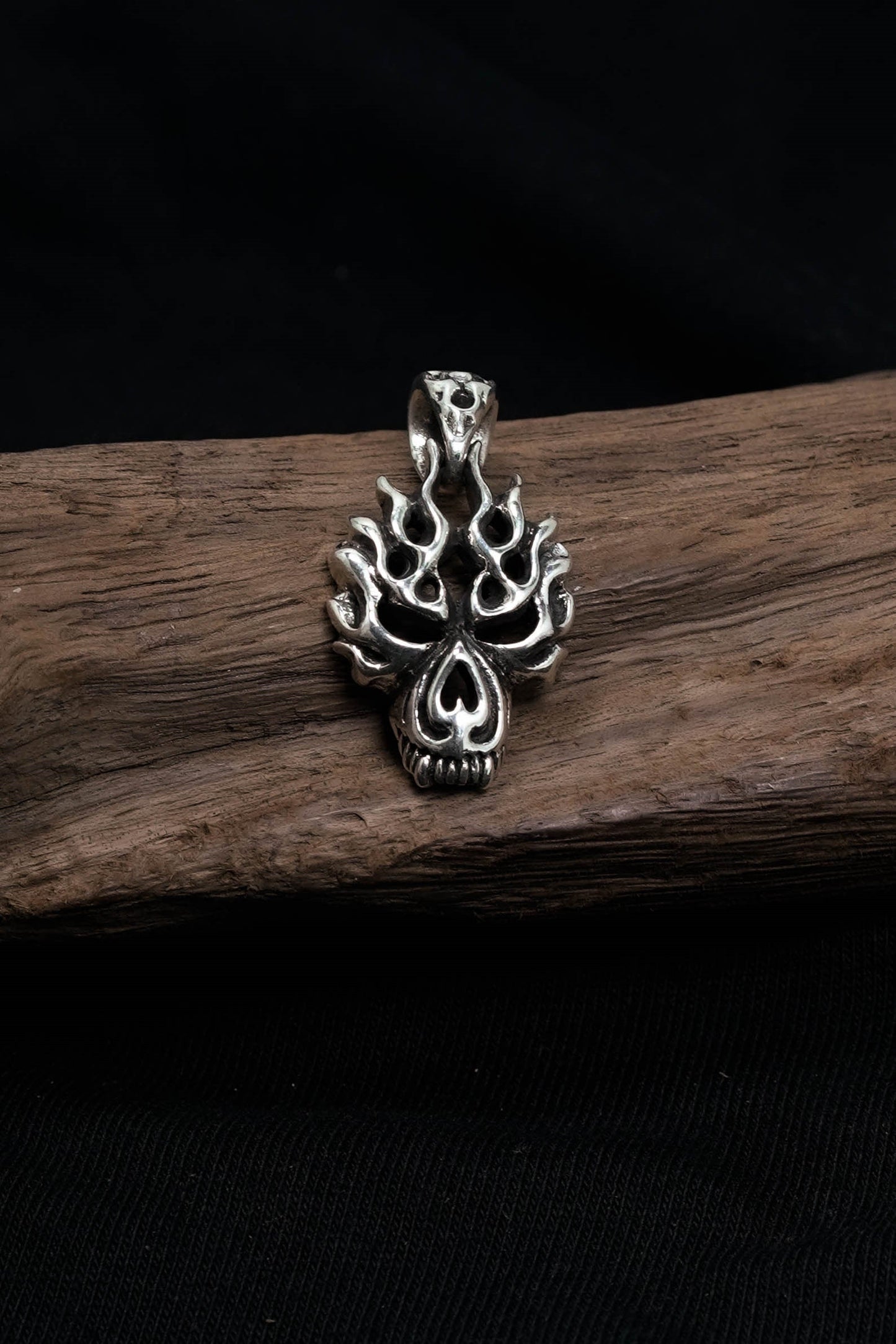 Retro Fire Skull 925 Sterling Silver Pendant