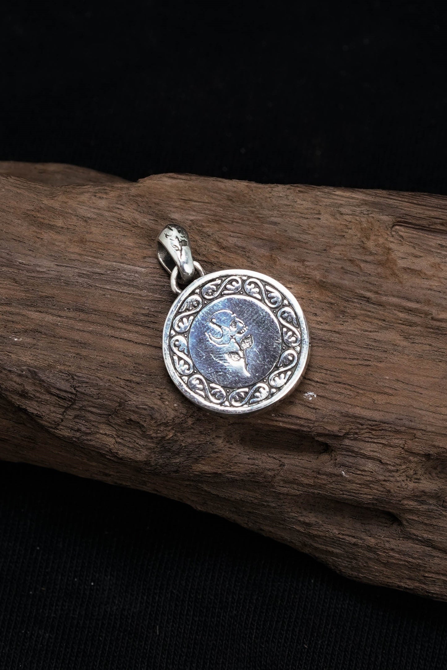 Retro Skull 925 Sterling Silver Coin Pendant
