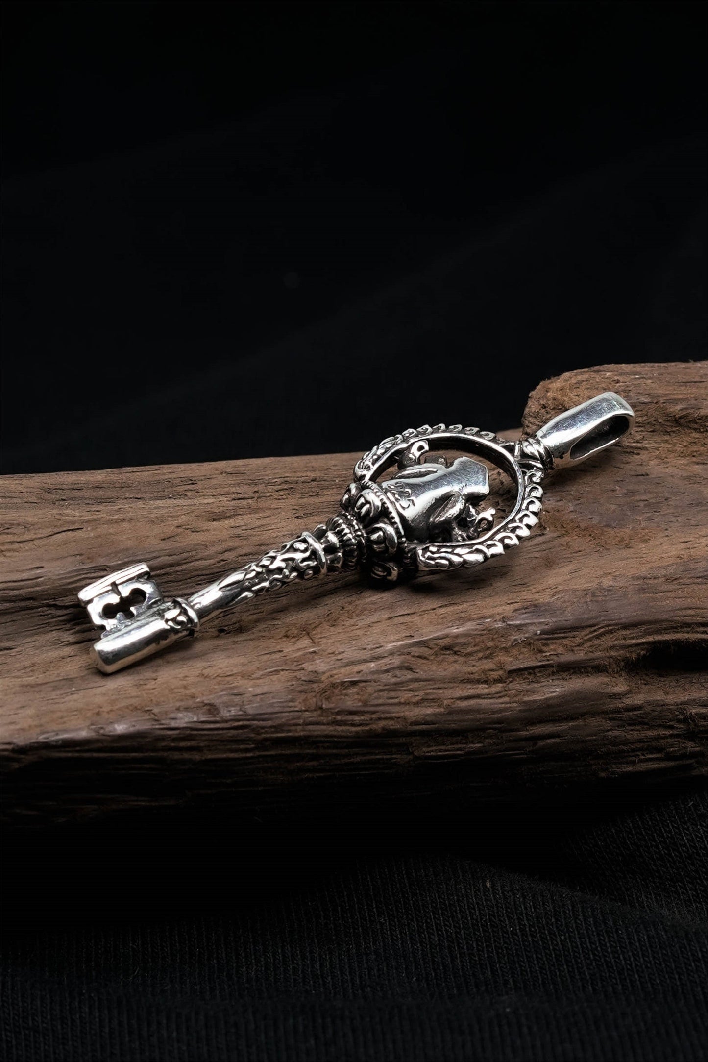 Vintage Key 925 Sterling Silver Pendant