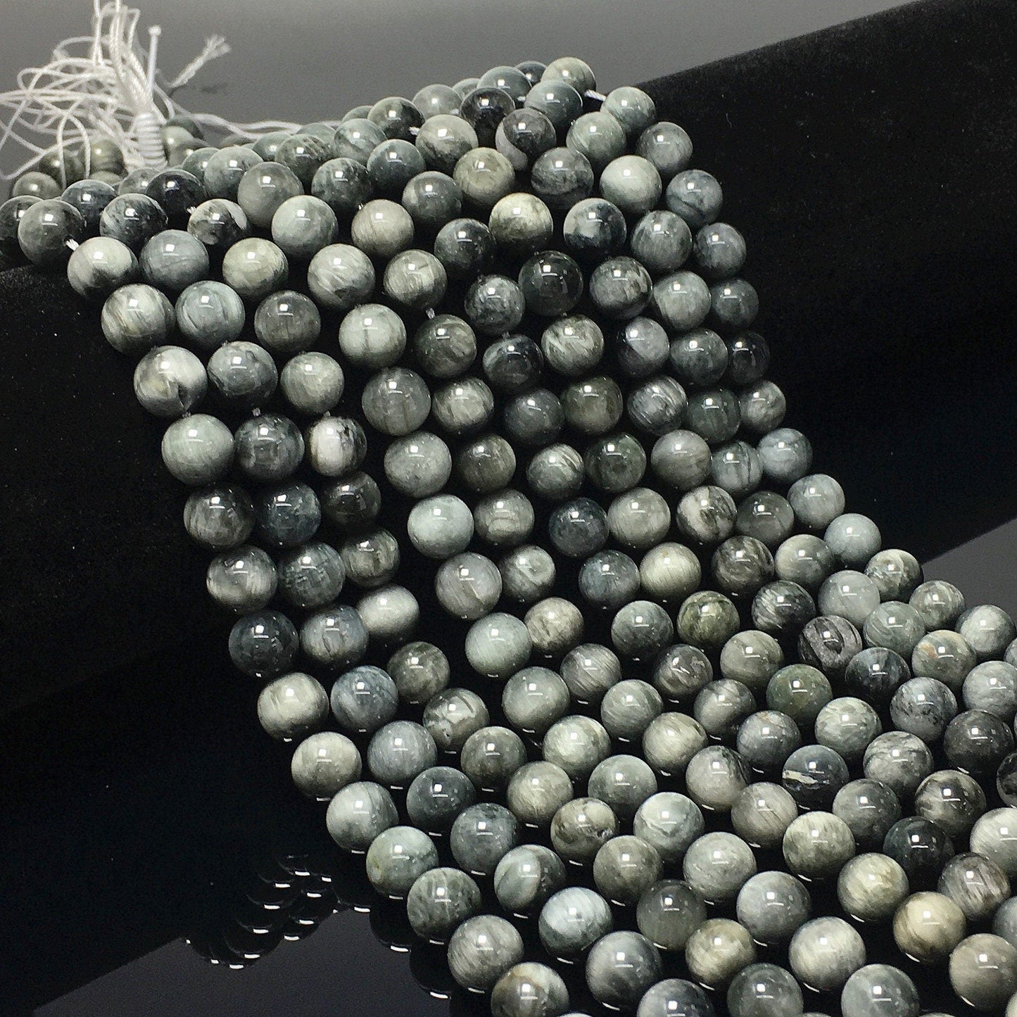 Natural Gray Eagle Eye Round Beads