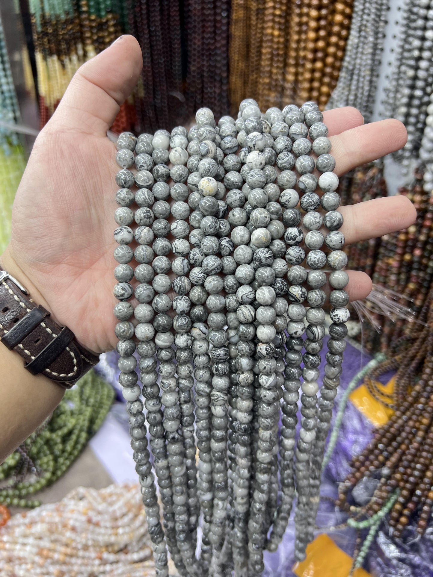 $ 1 8mm  loose beads