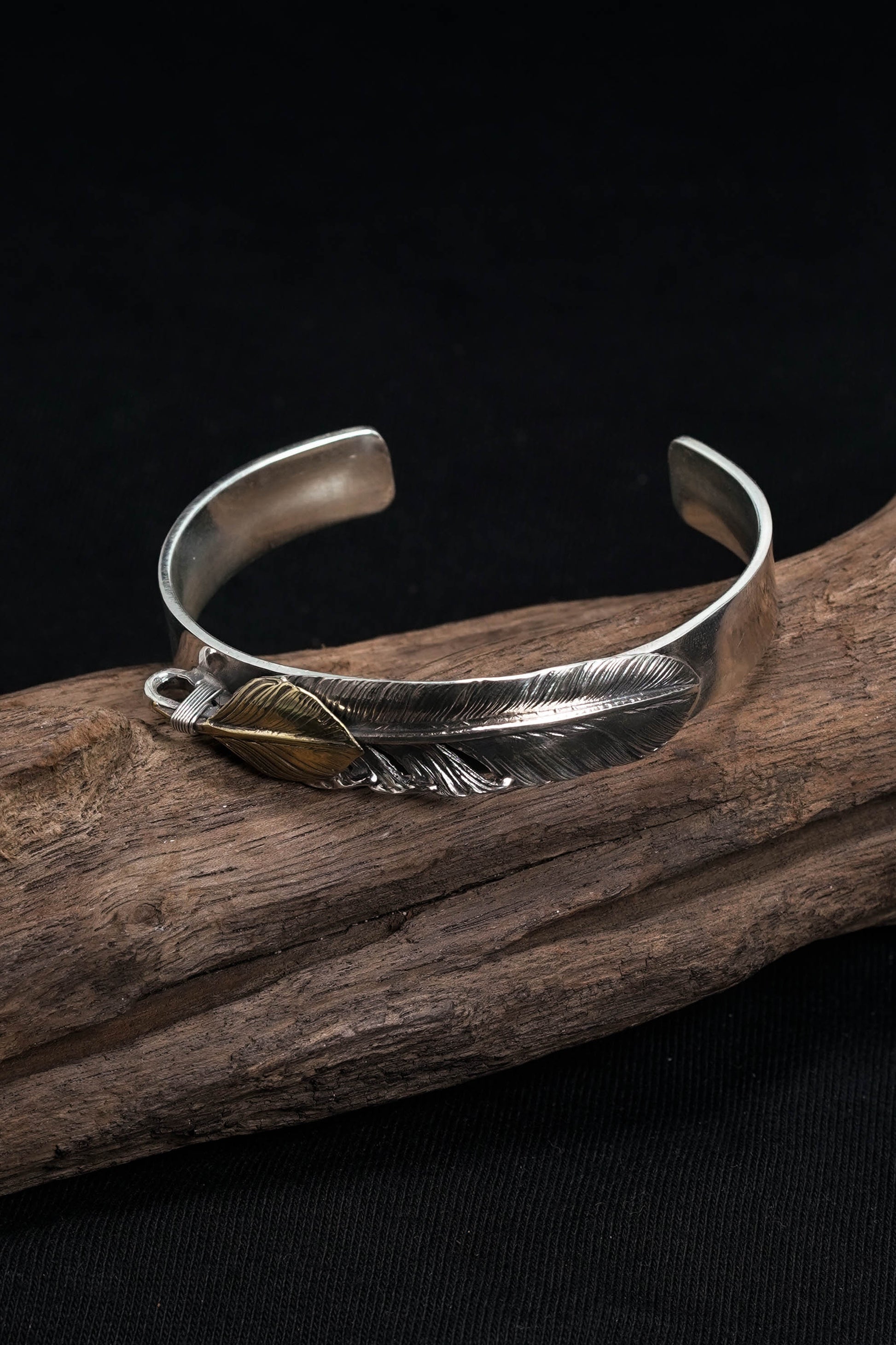 925 Sterling Silver Goro's Feather Bracelet