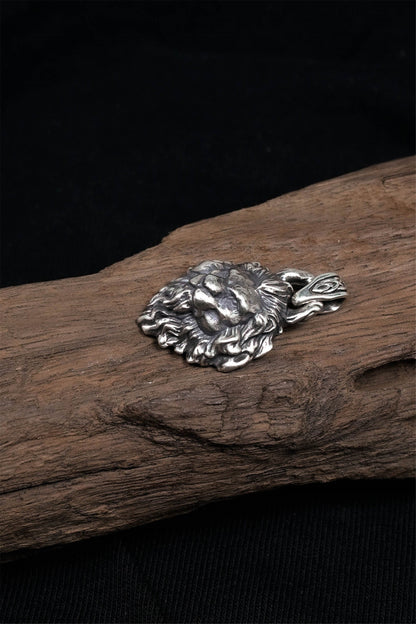 Antique Silver Lion Head Pendant