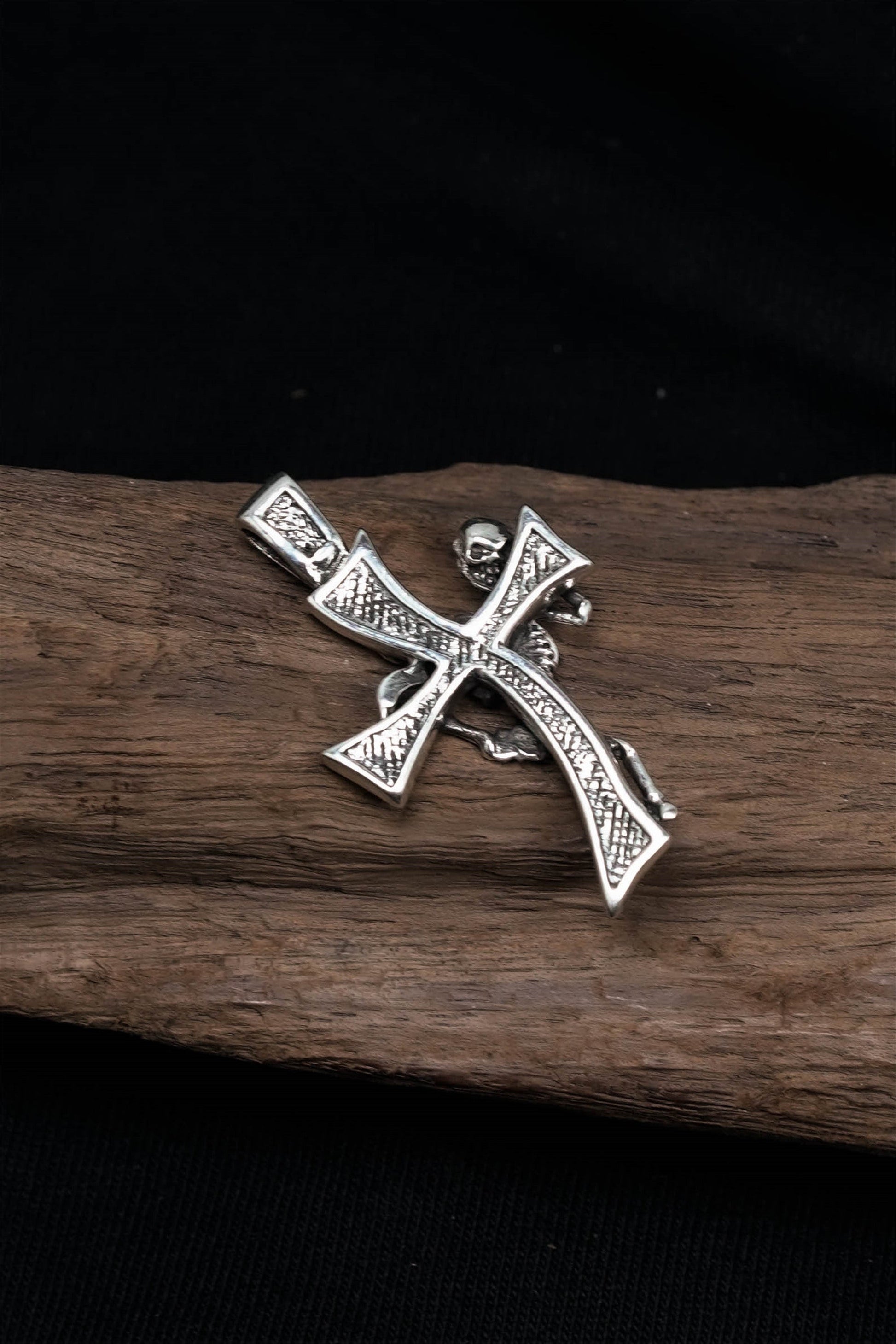 Retro Cross Skeleton Skull Pendant